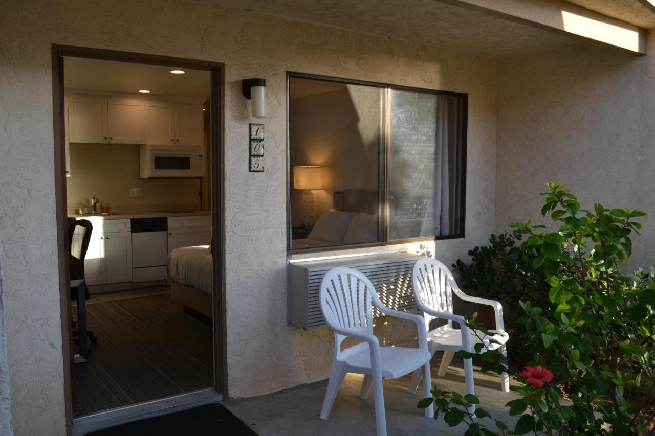 Moonlight Beach Motel 恩西尼塔斯 外观 照片